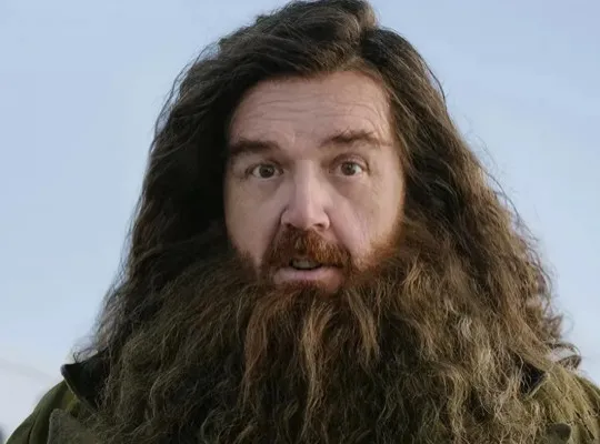 Novo Hagrid: HBO revela primeira imagem de Nick Frost como o guarda-caça de Hogwarts
